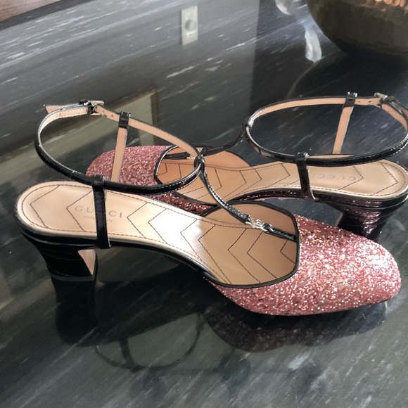 Gucci Double G Logo Glitter T-Strap Pumps w/ Tags - Picture 5 of 6